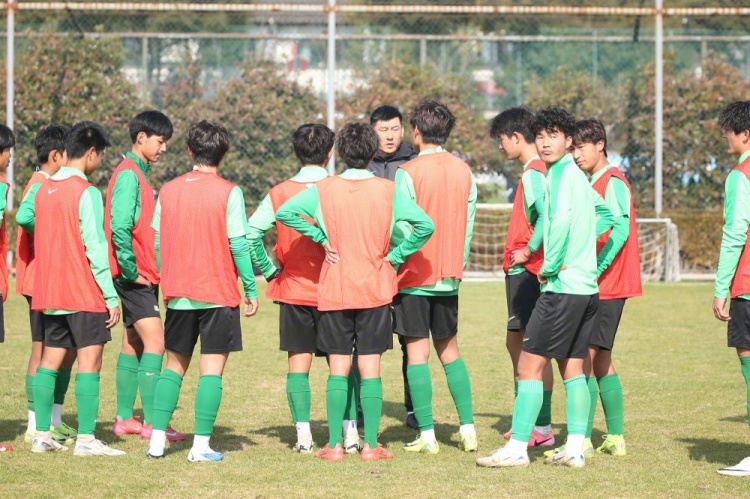  浙江U18、U16兩隊(duì)已前往日本橫濱和琦玉，進(jìn)行為期約10天的拉練