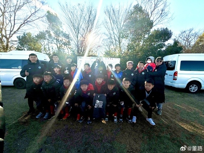  8戰(zhàn)全勝奪日本杯賽冠軍！中國足球小將發(fā)布感謝信
