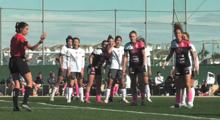  唐佳麗梅開二度、邵子欽破門，中國女足3-2擊敗Alhama俱樂部女足