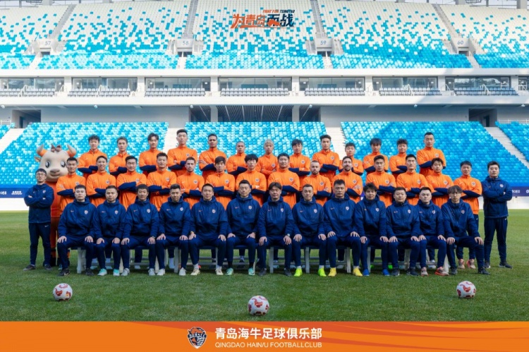  青島海牛一線隊(duì)名單：老將鄭龍、薩里奇坐鎮(zhèn)，金洋洋等新援在列