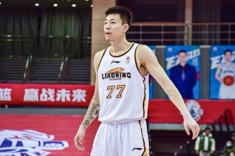  還得再調(diào)整！張鎮(zhèn)麟復(fù)出8中1拿到2分8助出現(xiàn)6失誤 正負(fù)值-34最低