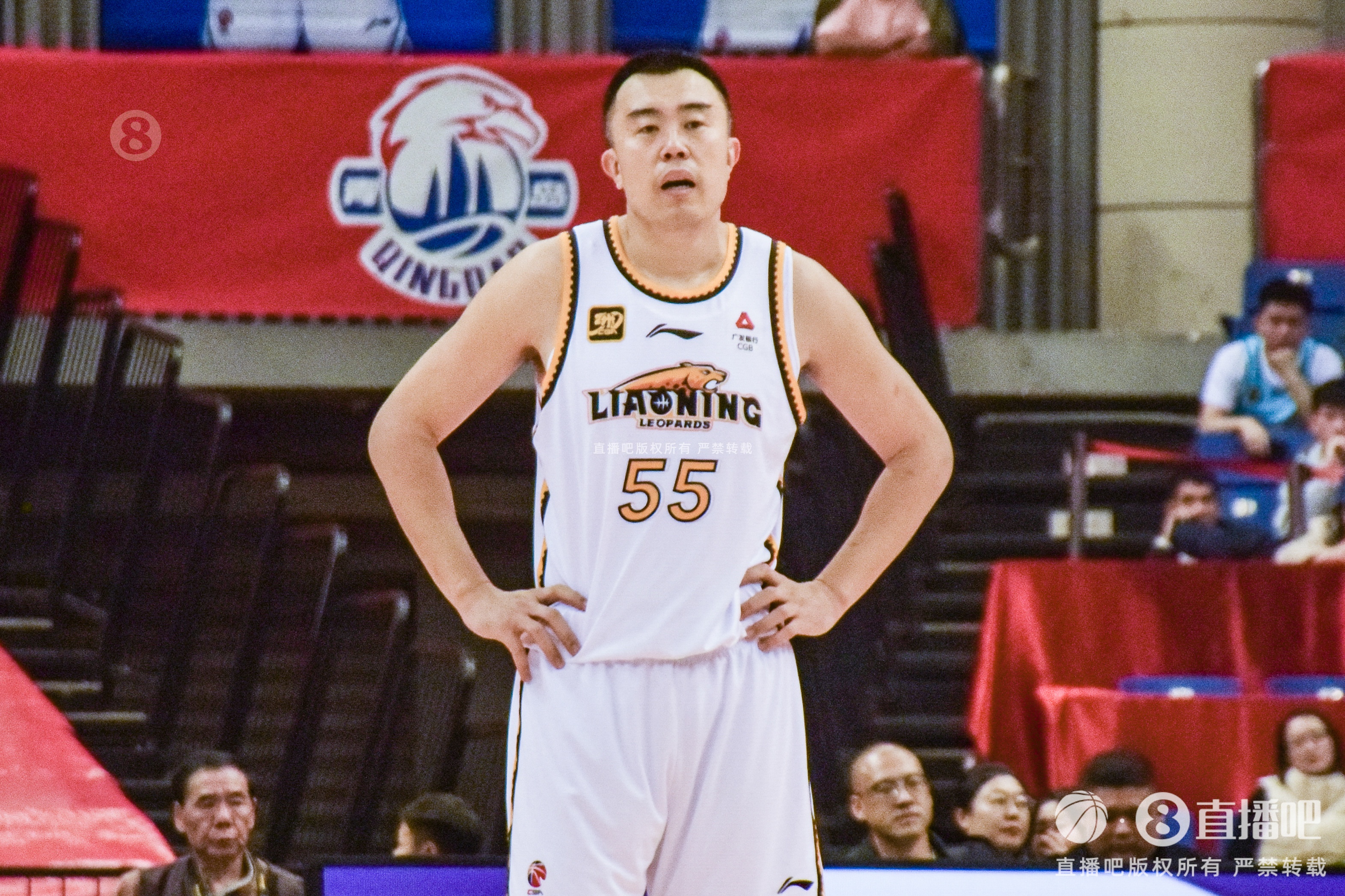  老將太穩(wěn)了！韓德君半場5中5高效拿下11分3板1助