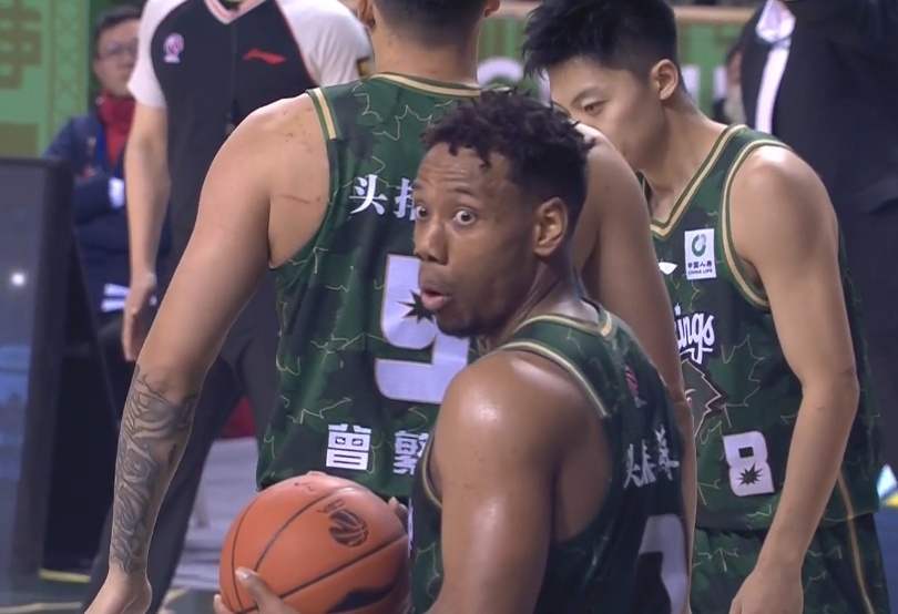  外線很準(zhǔn)！祝銘震6記三分拿下22分6籃板