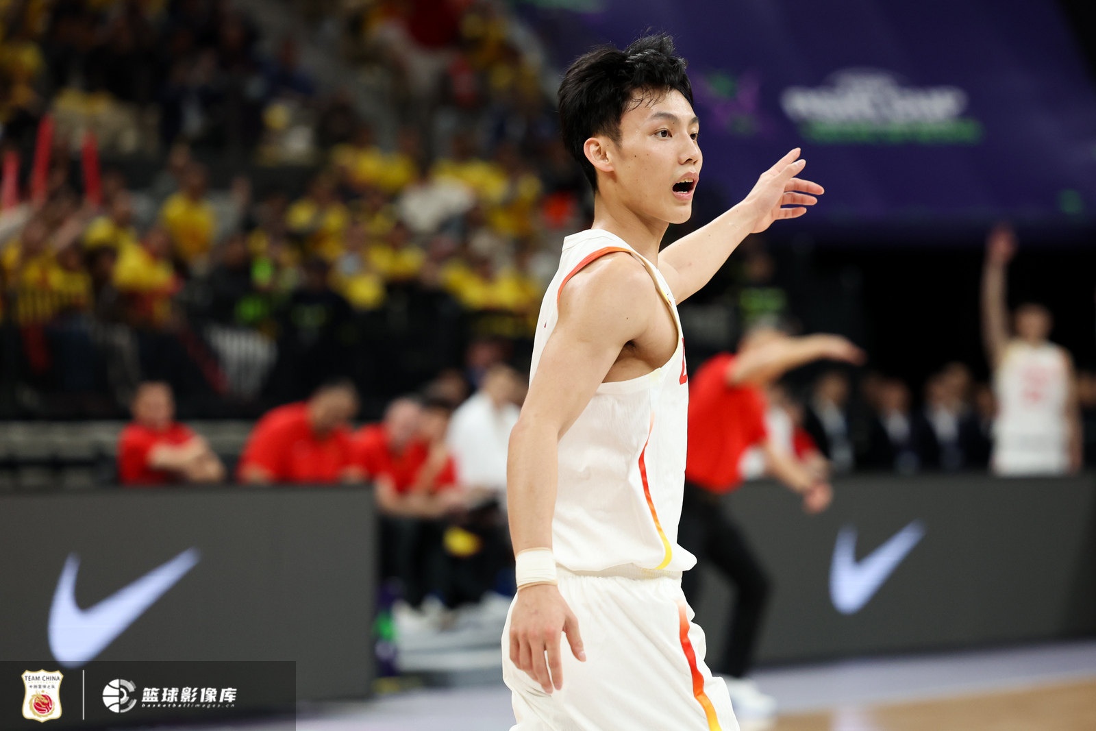  首發(fā)出戰(zhàn)不在狀態(tài)！徐杰全場(chǎng)3中0沒(méi)得分 拿到3板1助2斷另2失誤